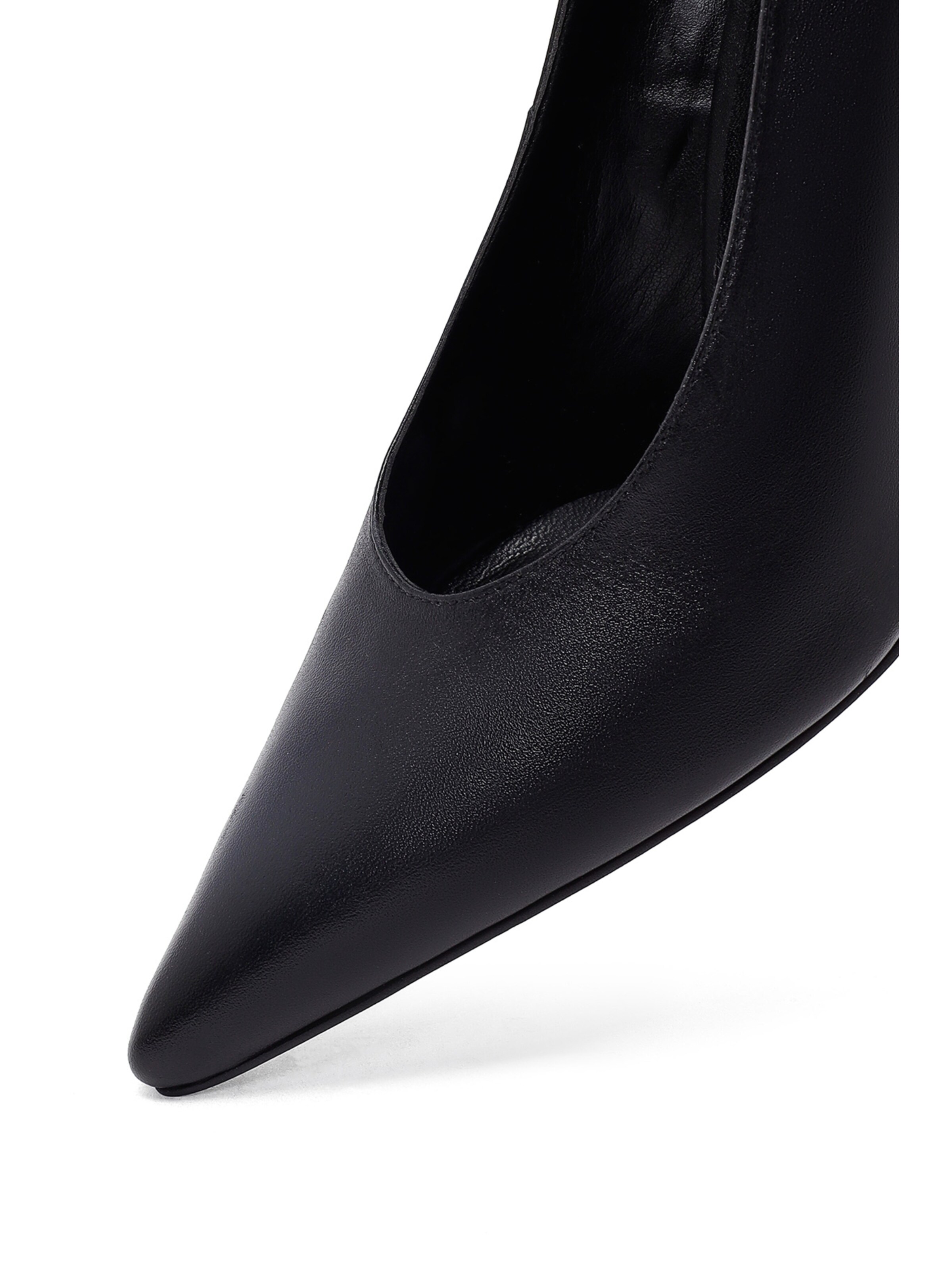 Derimod Pumps in Black