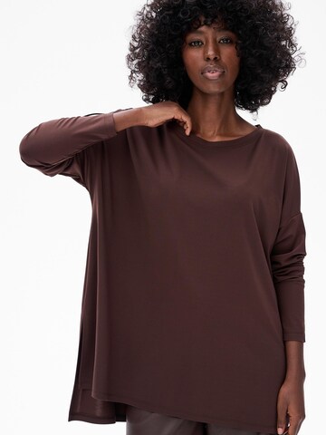 Blue Shadow Blouse in Brown: front