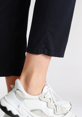 MAC Slimfit Hose 'Melanie' in Blau