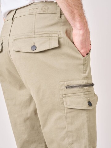 Deeluxe Regular Hose‌‌‌‌‌‌‌‌‌‌ in Grün