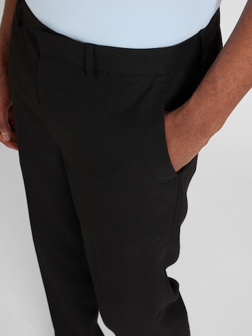 Slimfit Pantaloni con piega frontale di TOPMAN in nero