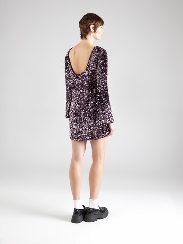 Robe de cocktail Gina Tricot en rose