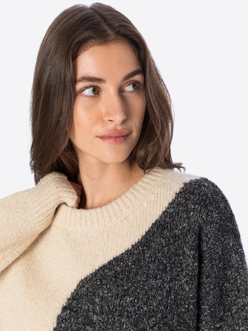 Pull-over 'Statement' Blanche en beige