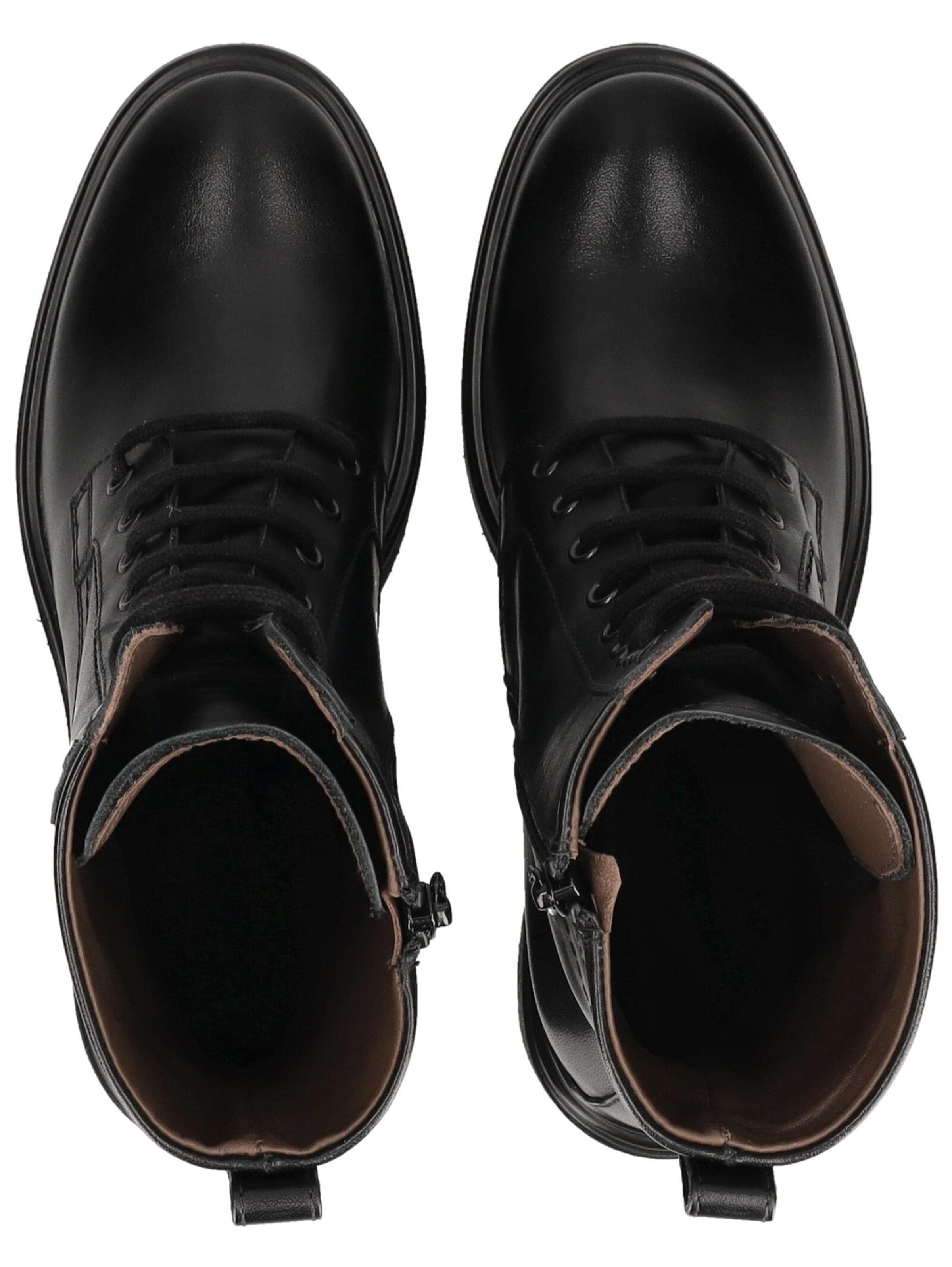Nero Giardini Ankle Boots in Black