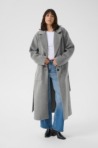 Veste d’hiver Kaffe en gris