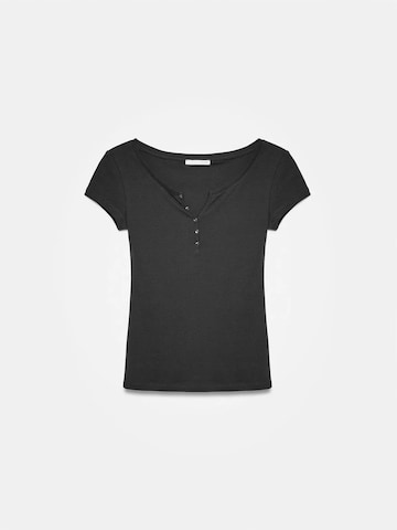 Dilvin - Camisa em preto: frente