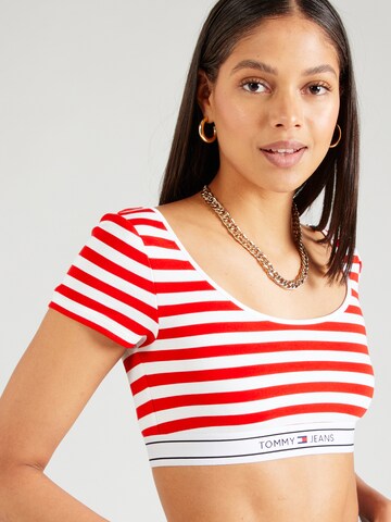 Tommy Jeans - Camiseta en rojo