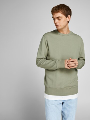 JACK & JONES Sweatshirt in Green