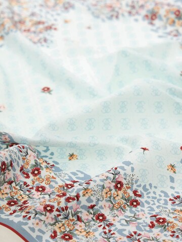 GUESS Wrap in Blue