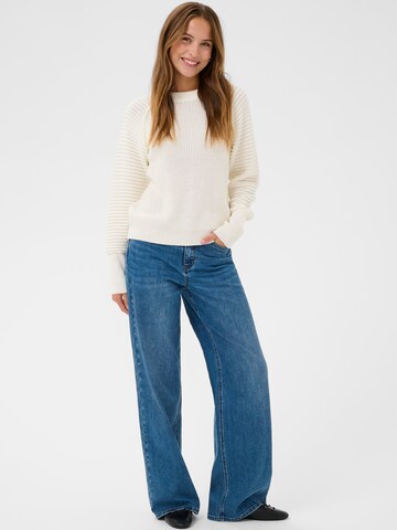 balta Kaffe Megztinis 'KAMone'