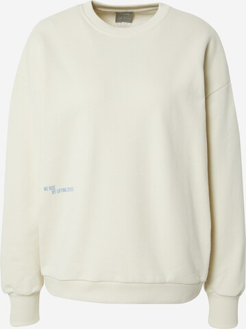 ABOUT YOU x Sofia Tsakiridou Sweatshirt 'Talia' in White: front