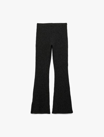 Koton Flared Hose in Grau: Vorderseite