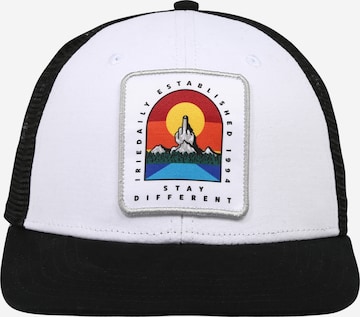 Iriedaily Cap in Black: front