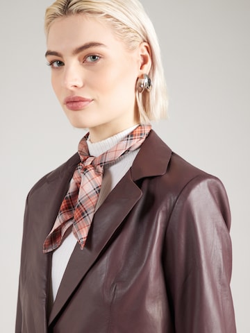 Maze Between-Season Jacket in Purple