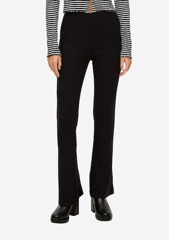 évasé Pantalon QS en noir : devant