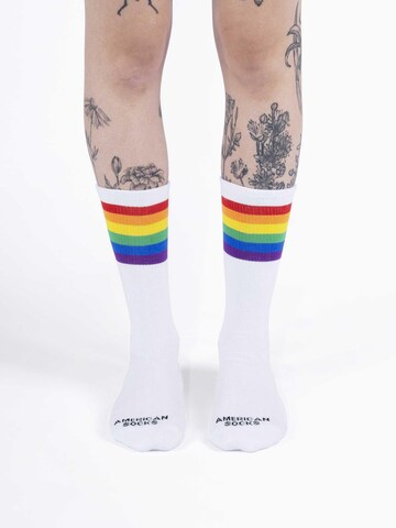 Calzino 'Rainbow Pride' di American Socks in bianco