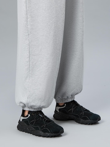 Flower Mountain Sneakers laag 'TIGER HILL UNI' in Zwart: voorkant