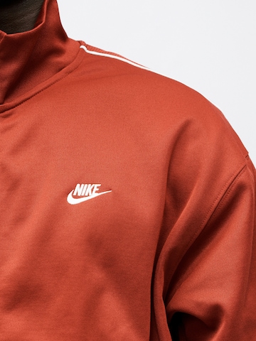 Veste de survêtement 'CLUB' Nike Sportswear en rouge