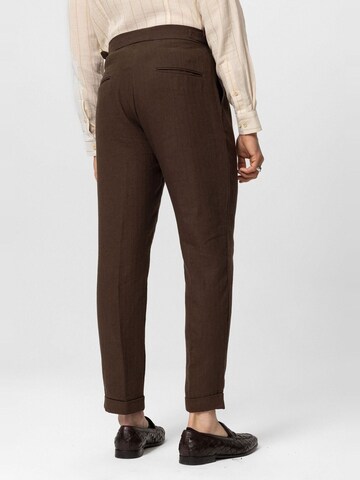 Antioch Regular Pleat-front trousers in Brown