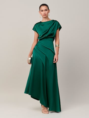 Rochie 'CHARLIE ' de la Sável pe verde: față