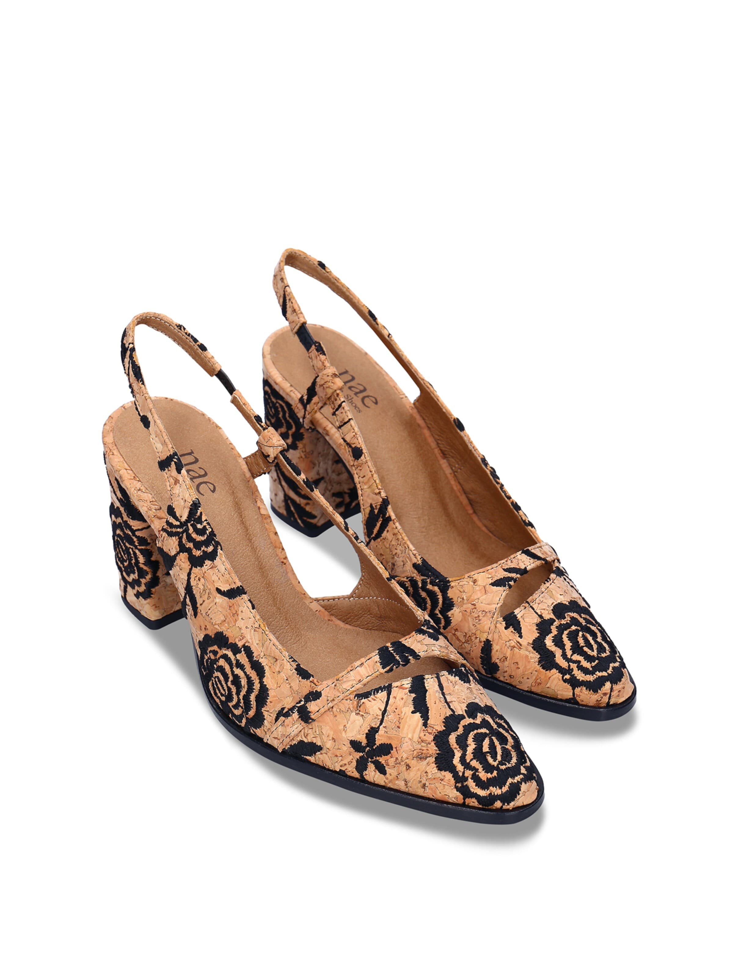 nae Vegan Shoes High front pumps 'LILOU' in Brown