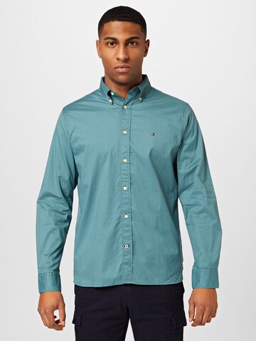 Coupe regular Chemise TOMMY HILFIGER en vert : devant