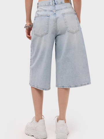 IT'S BASIC Regular Jeans 'BERMUDA DENIM SHORT' in Blauw