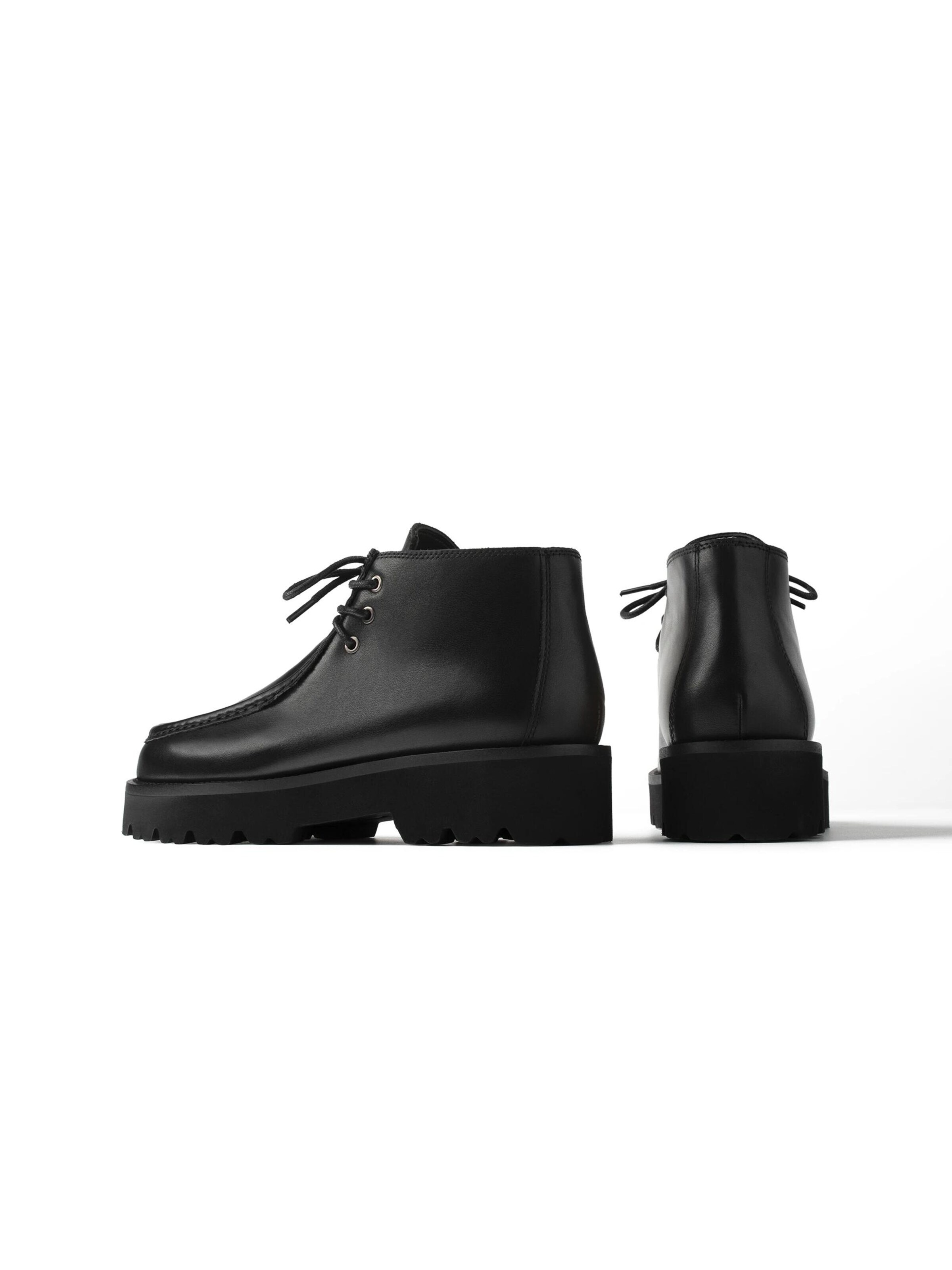 Cizme glezne 'FROSTY MORNING WALK' de la L37 HANDMADE SHOES pe negru
