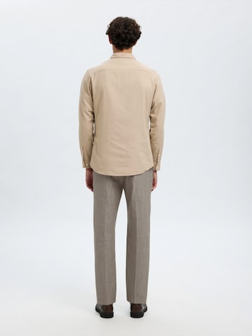 Slim fit Camicia 'SLHOWEN' di SELECTED in beige