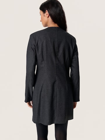 Robe 'SLMalodi' SOAKED IN LUXURY en gris