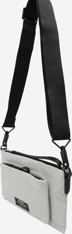 ECOALF Чанта за през рамо тип преметка в сиво: отпред