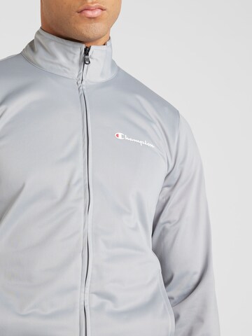 Completo per l'allenamento di Champion Authentic Athletic Apparel in grigio