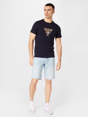 GUESS T-Shirt in Blau