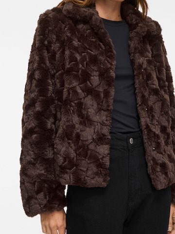 VILA Between-season jacket 'Dorte' in Brown