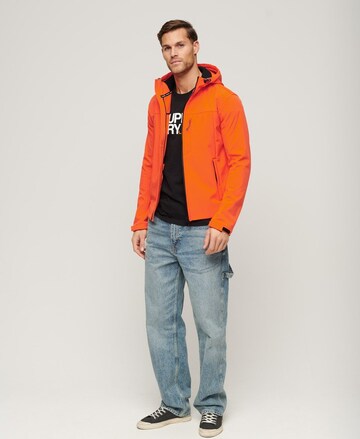 Superdry Superdry Softshell Trekker Kapuzenjacke in Orange