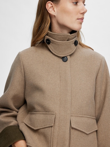 SELECTED FEMME Between-Season Jacket 'ASHLEY' in Beige