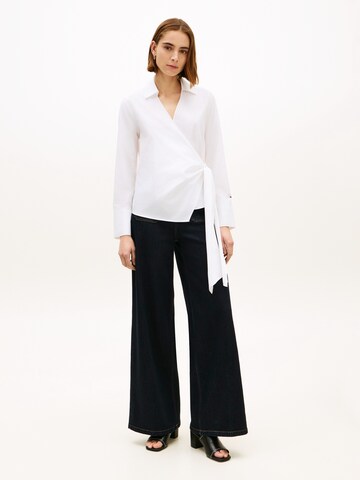 TOMMY HILFIGER Blouse in White