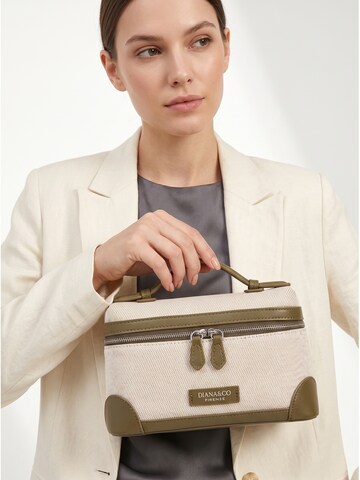 Borsa a tracolla 'Borsa a Mano Strutturata Diana & Co Firenze con Tracolla Regolabile e Dettagli Ecopelle' di Diana&Co. in verde