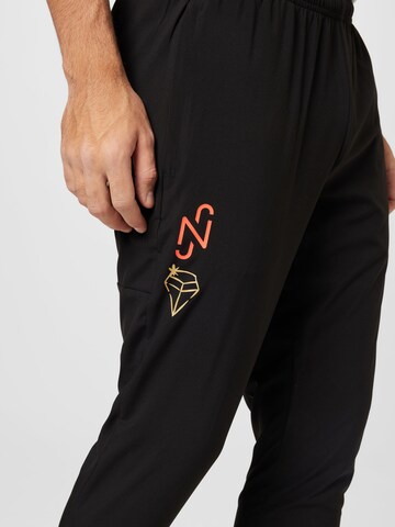 Slimfit Pantaloni sport 'Neymar Jr Diamond' de la PUMA pe negru