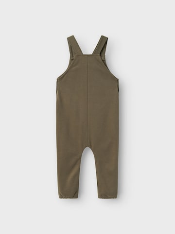 Loosefit Salopette NAME IT en vert