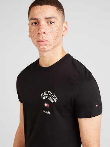 T-Shirt 'Varsity' TOMMY HILFIGER en noir