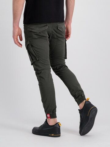 ALPHA INDUSTRIES Zúžený strih Kapsáče 'Spy' - Sivá