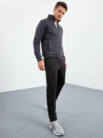 Tuta da jogging di Tommy Life in grigio