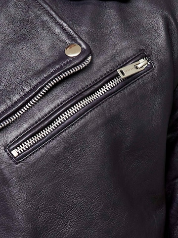 THE ODDS Overgangsjakke 'Mulberry Purple Matte Leather Jacket Men/ LMTD Edition' i sort: forside
