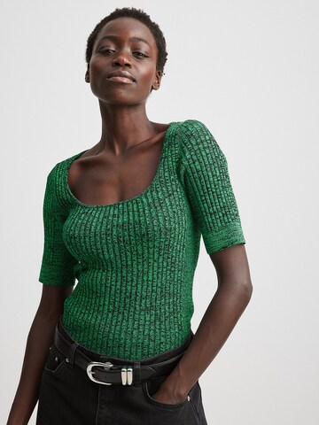 NA-KD Knitted Top in Green: front