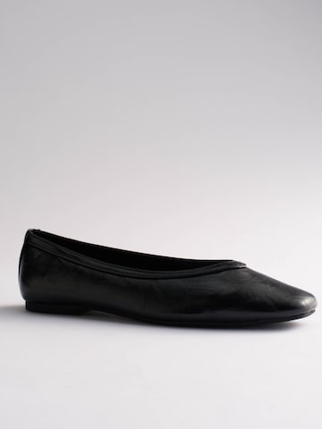 The Set - Sabrina em preto