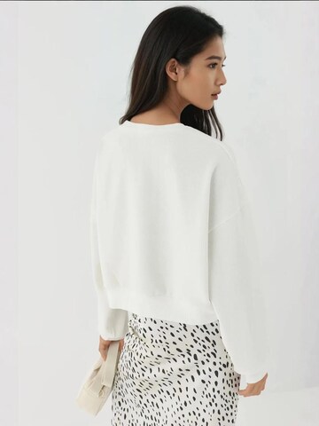 HiccupSweater majica - bijela boja