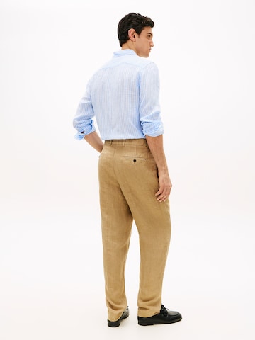 TOMMY HILFIGER Regular Trousers with creases in Brown