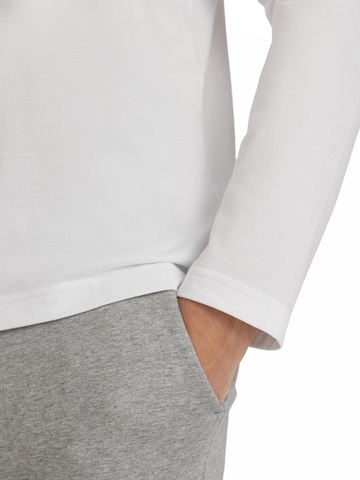 FALKE Shirt in White