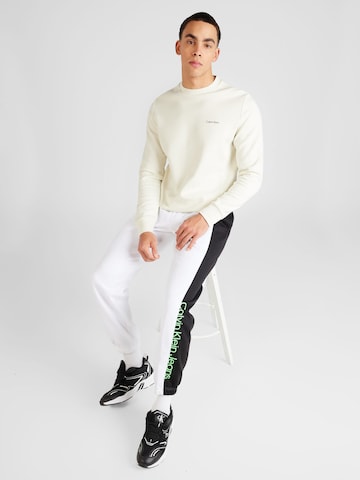 Calvin KleinSweater majica - bijela boja